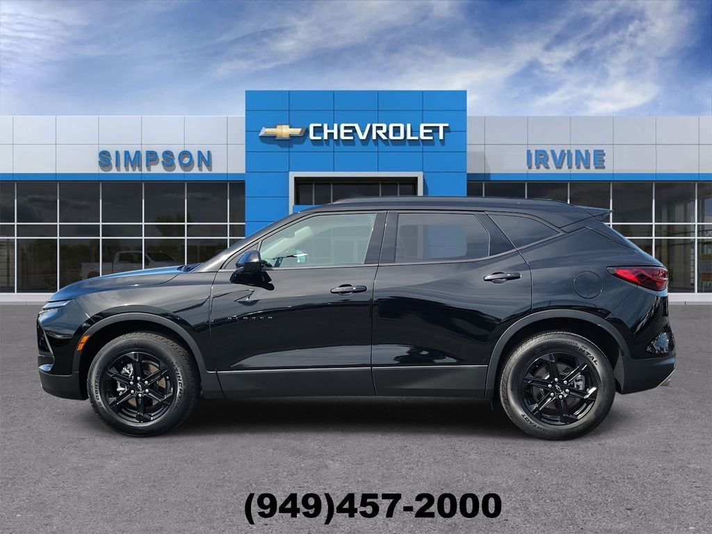 Used 2025 Chevrolet Blazer LT w/ Convenience Package image 5