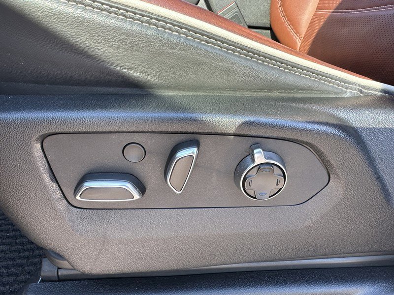 Used 2023 GMC Yukon Denali Ultimate image 21