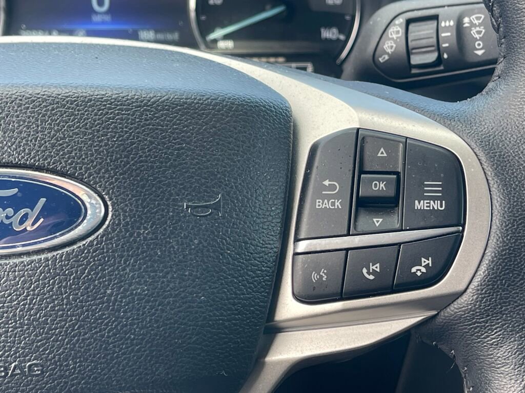 Used 2024 Ford Explorer XLT w/ Equipment Group 202A AWD/4WD image 19