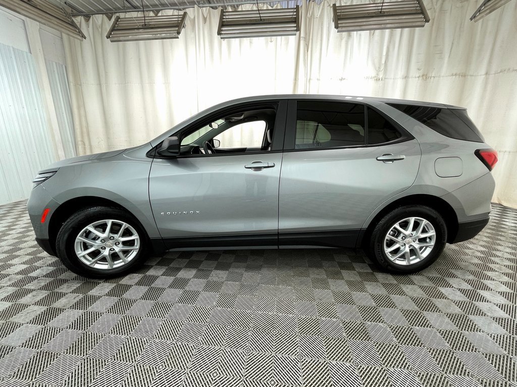 Certified 2024 Chevrolet Equinox LS w/ LS Convenience Package image 13