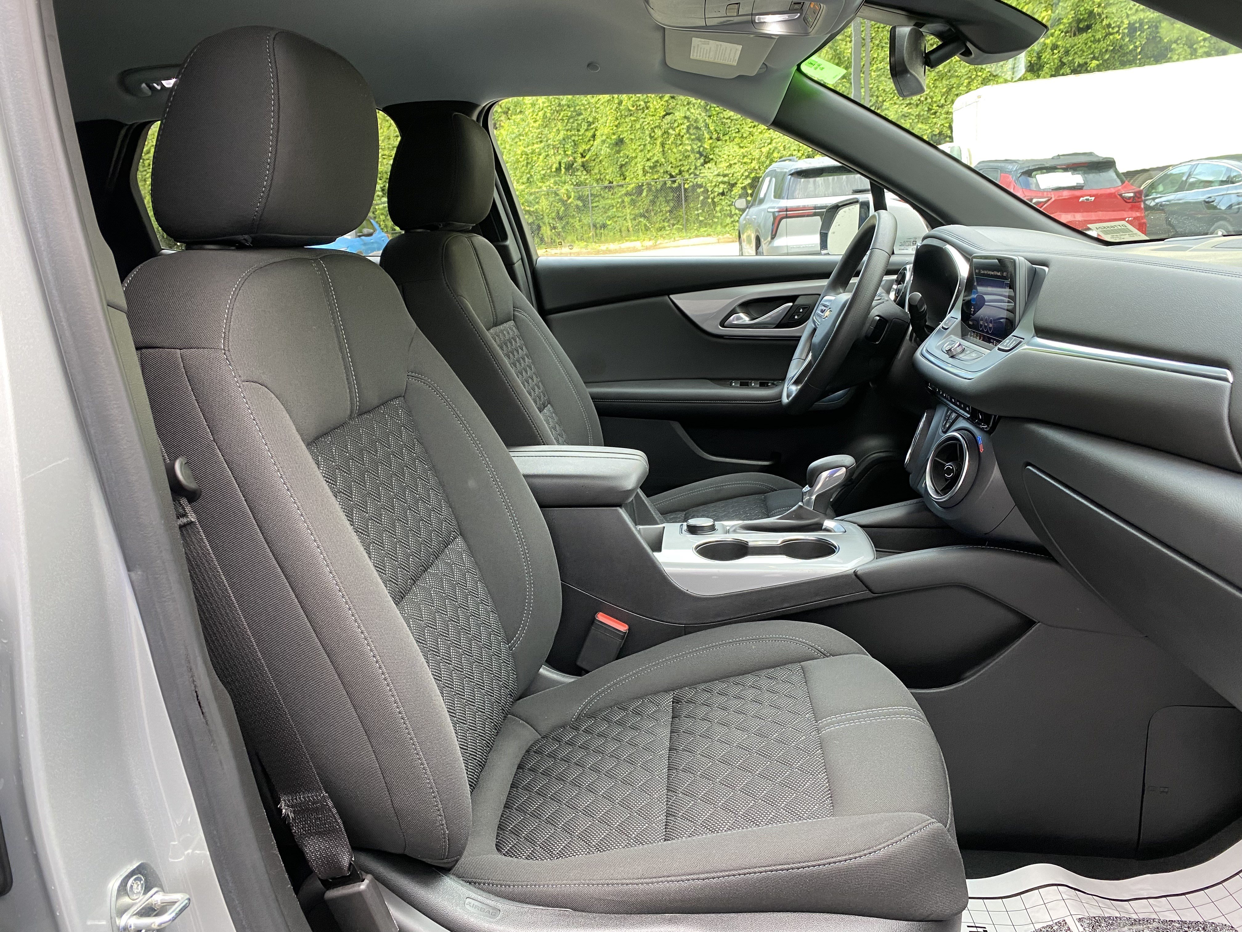 Used 2022 Chevrolet Blazer LT FWD image 33