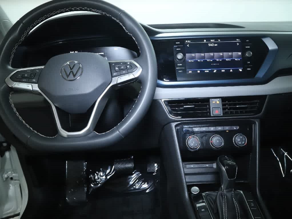 Certified 2023 Volkswagen Taos SE w/ Black Wheel Package AWD/4WD image 28