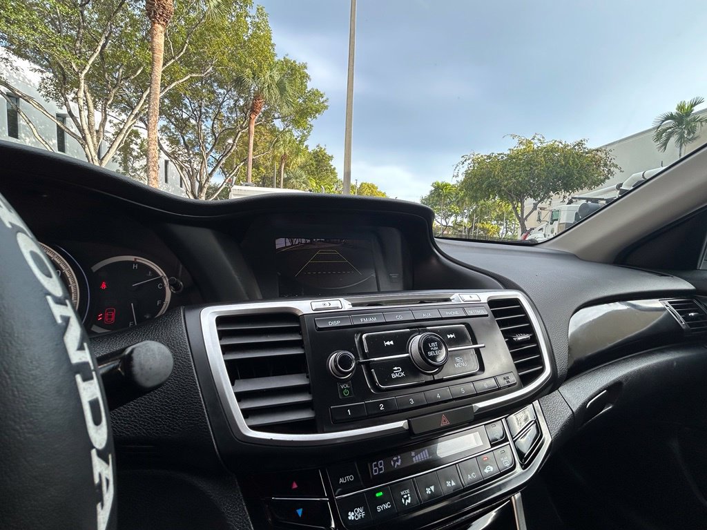 Used 2016 Honda Accord LX image 21