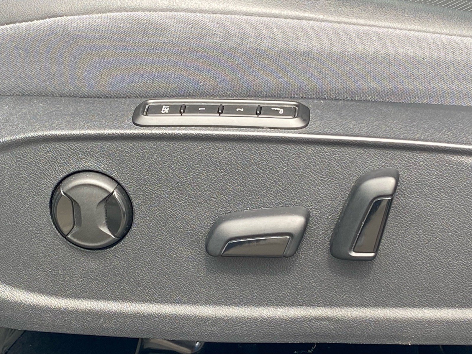 Certified 2023 Volkswagen ID.4 Pro S AWD/4WD image 10