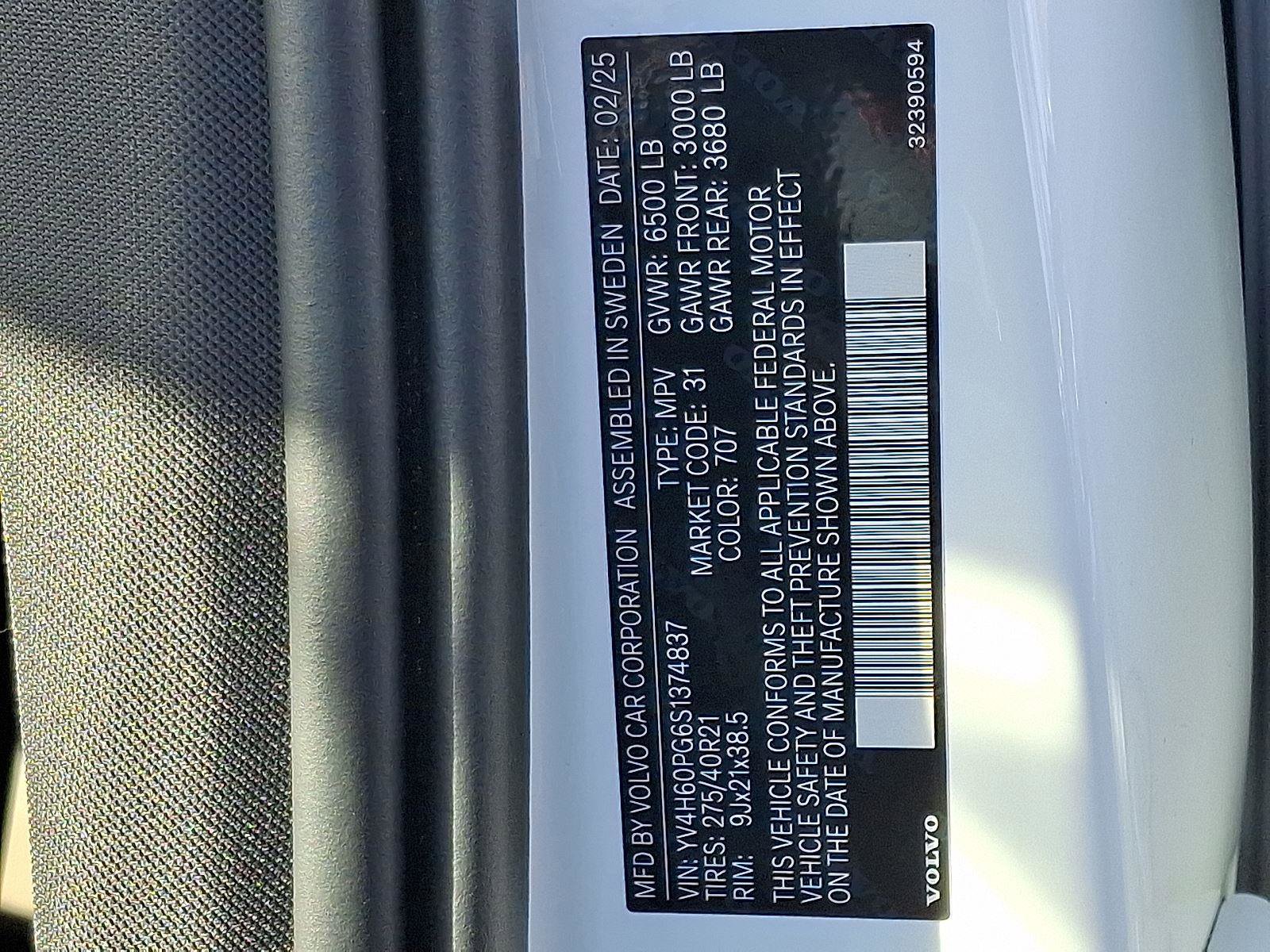 Certified 2025 Volvo XC90 T8 Ultra image 27