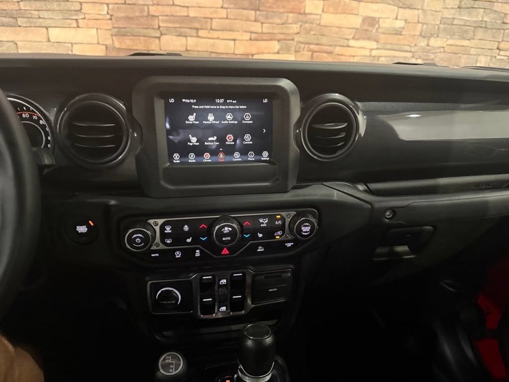 Used 2022 Jeep Gladiator Sport AWD/4WD image 17