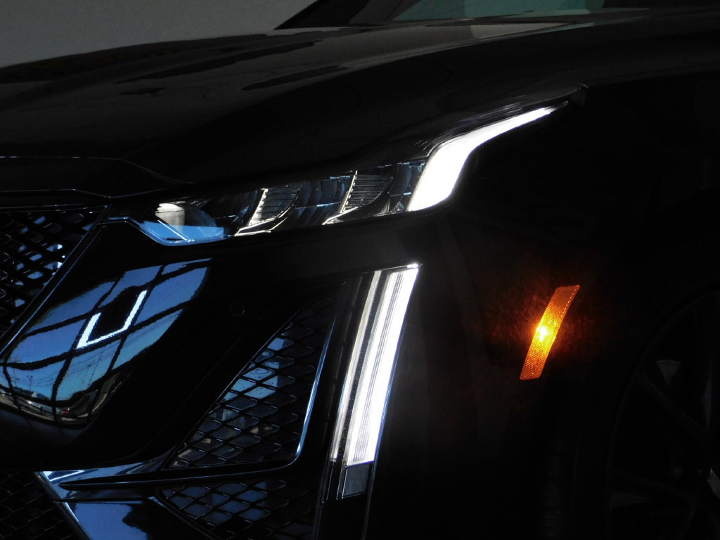Used 2022 Cadillac CT5 V AWD/4WD image 17