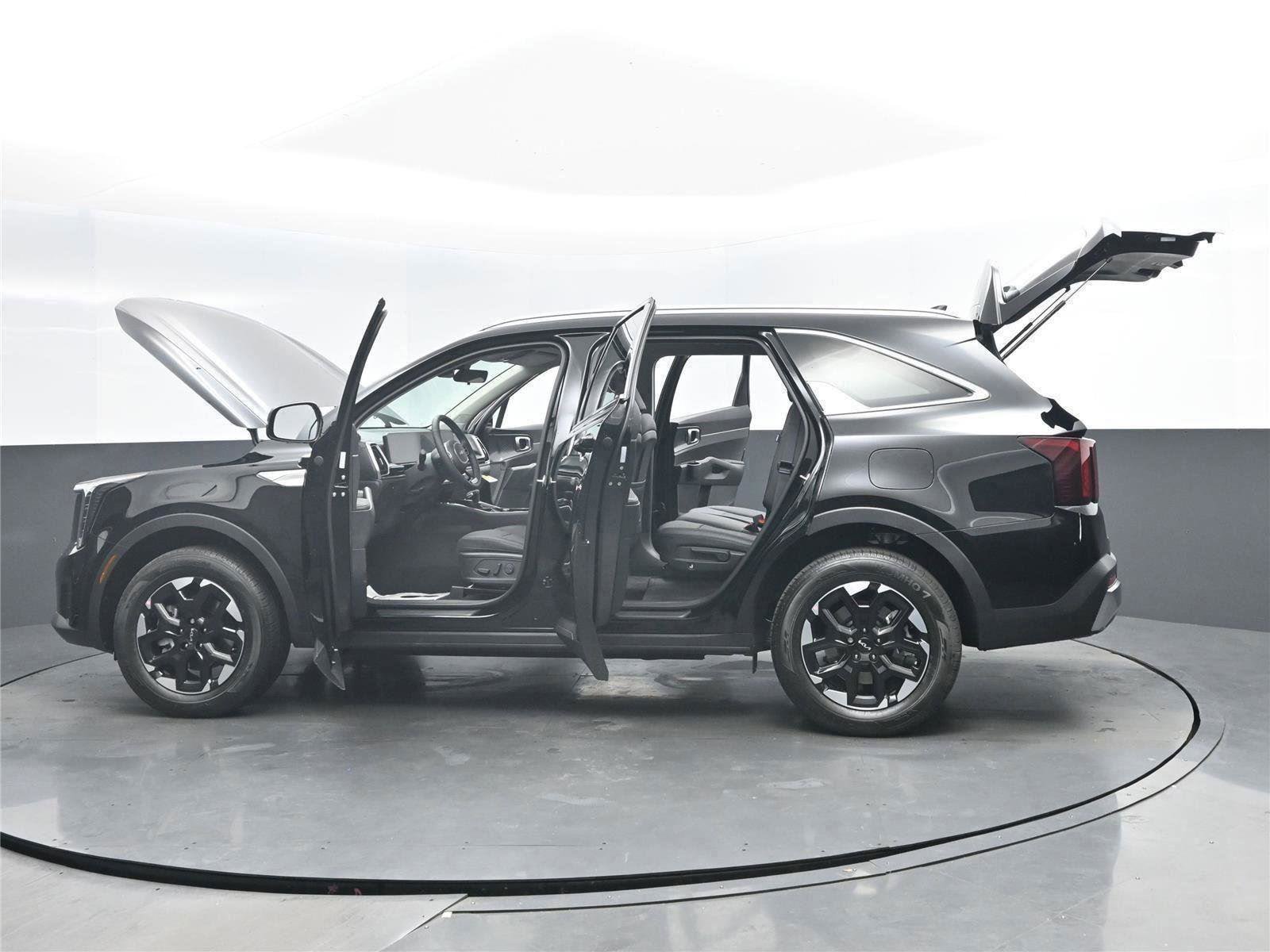 Used 2025 Kia Sorento S image 20