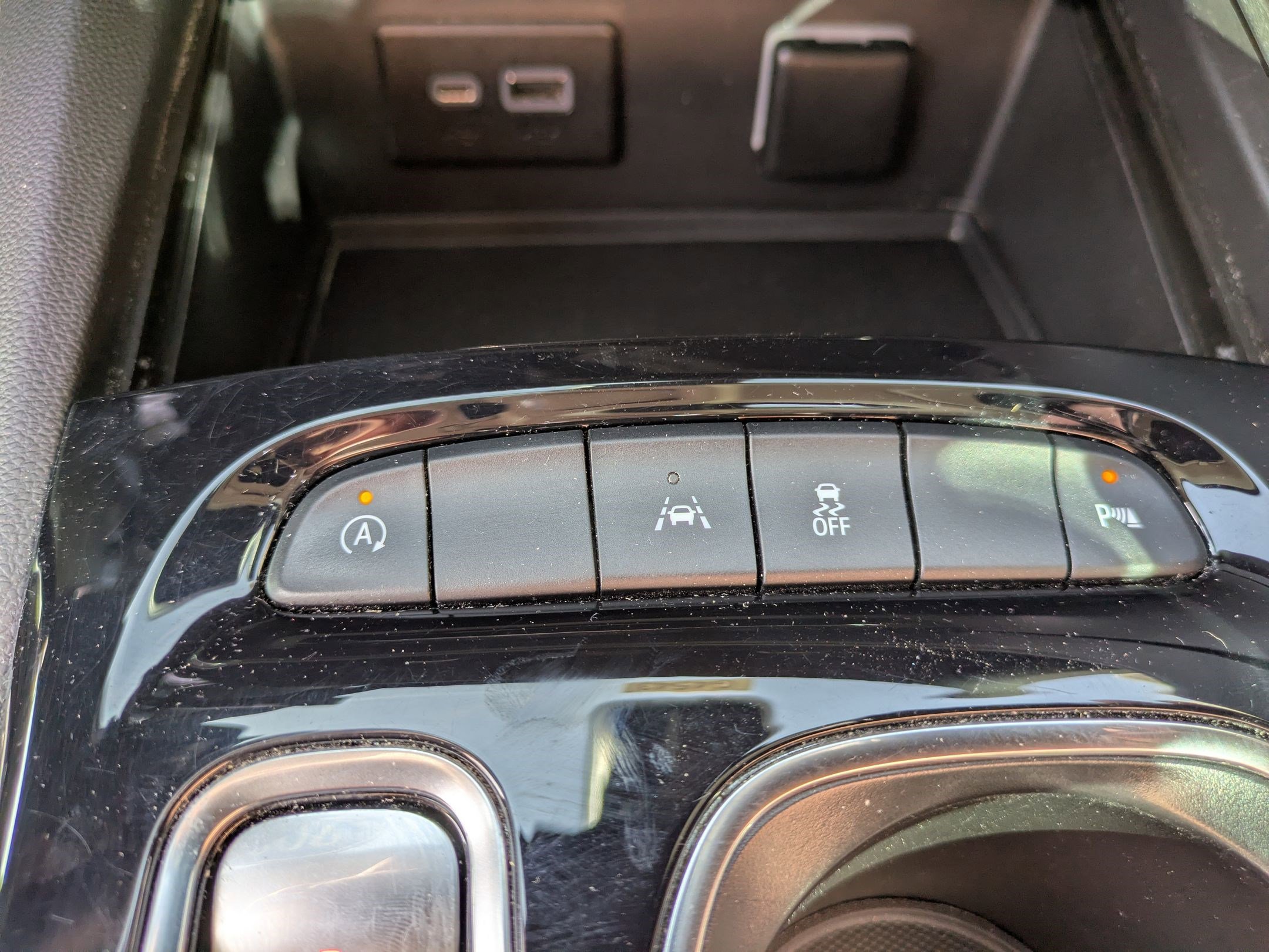 Used 2022 Buick Envision Essence w/ Sport Touring Package FWD image 21