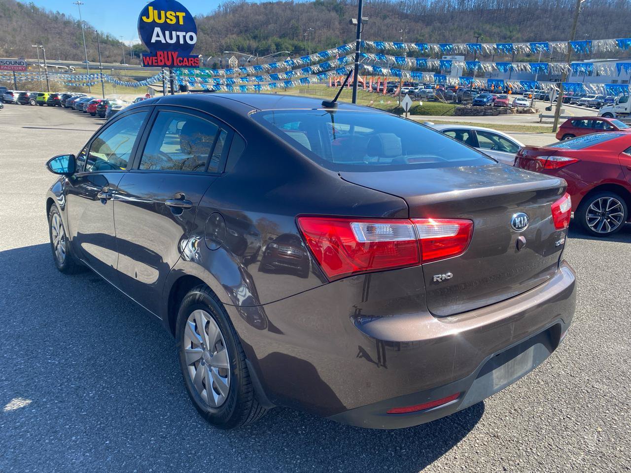 Used 2015 Kia Rio EX w/ Convenience Package FWD image 5