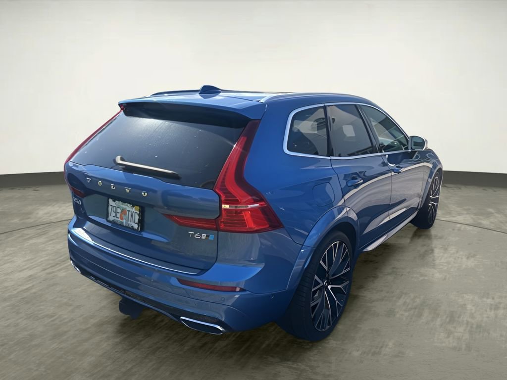 Used 2018 Volvo XC60 T6 R-Design w/ Convenience Package AWD/4WD image 11