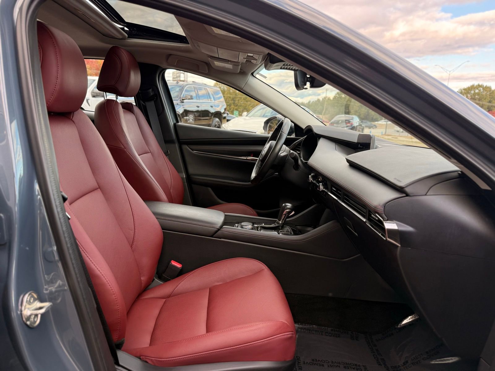 Used 2024 MAZDA MAZDA3 s image 21