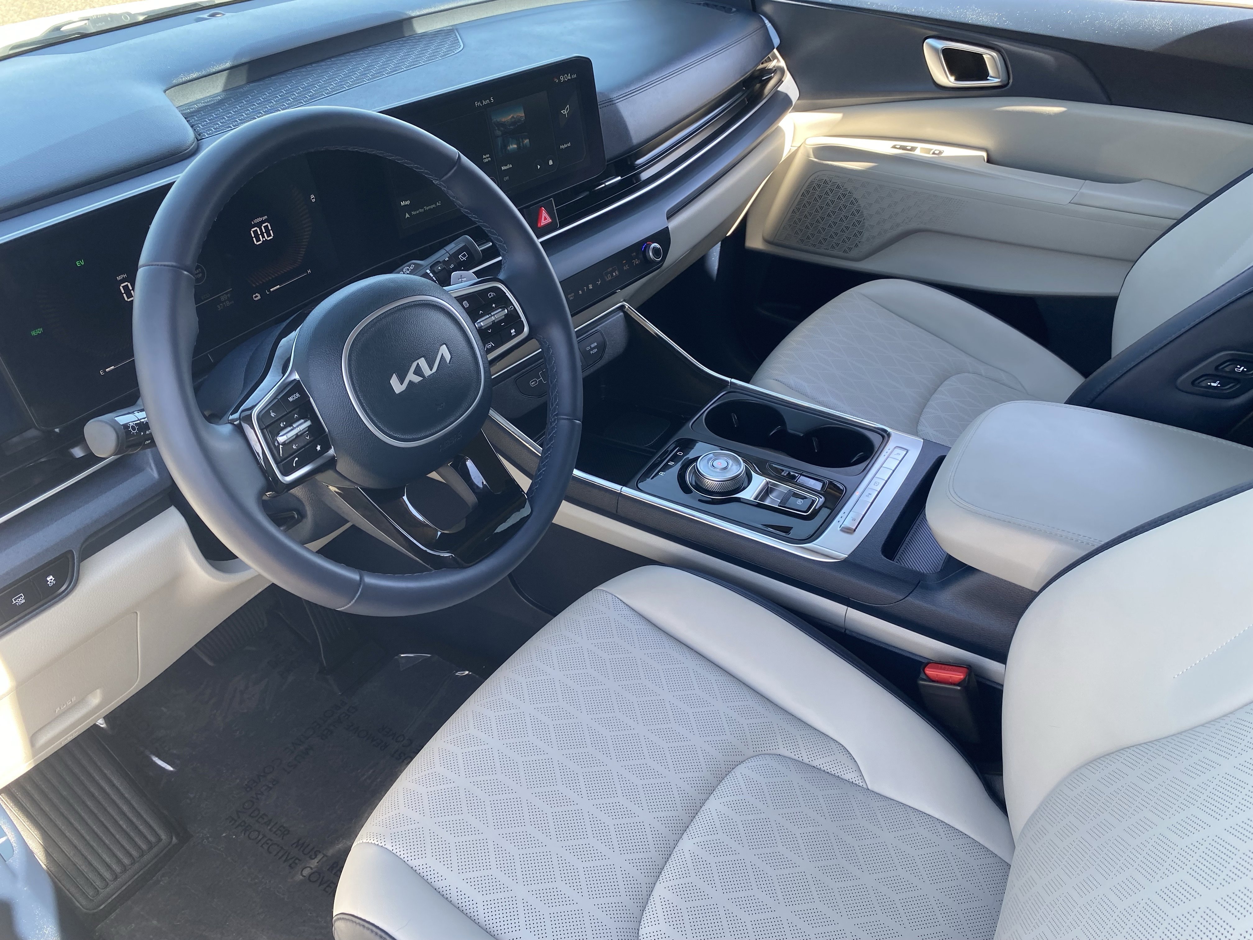 Certified 2026 Kia Carnival EX FWD image 17