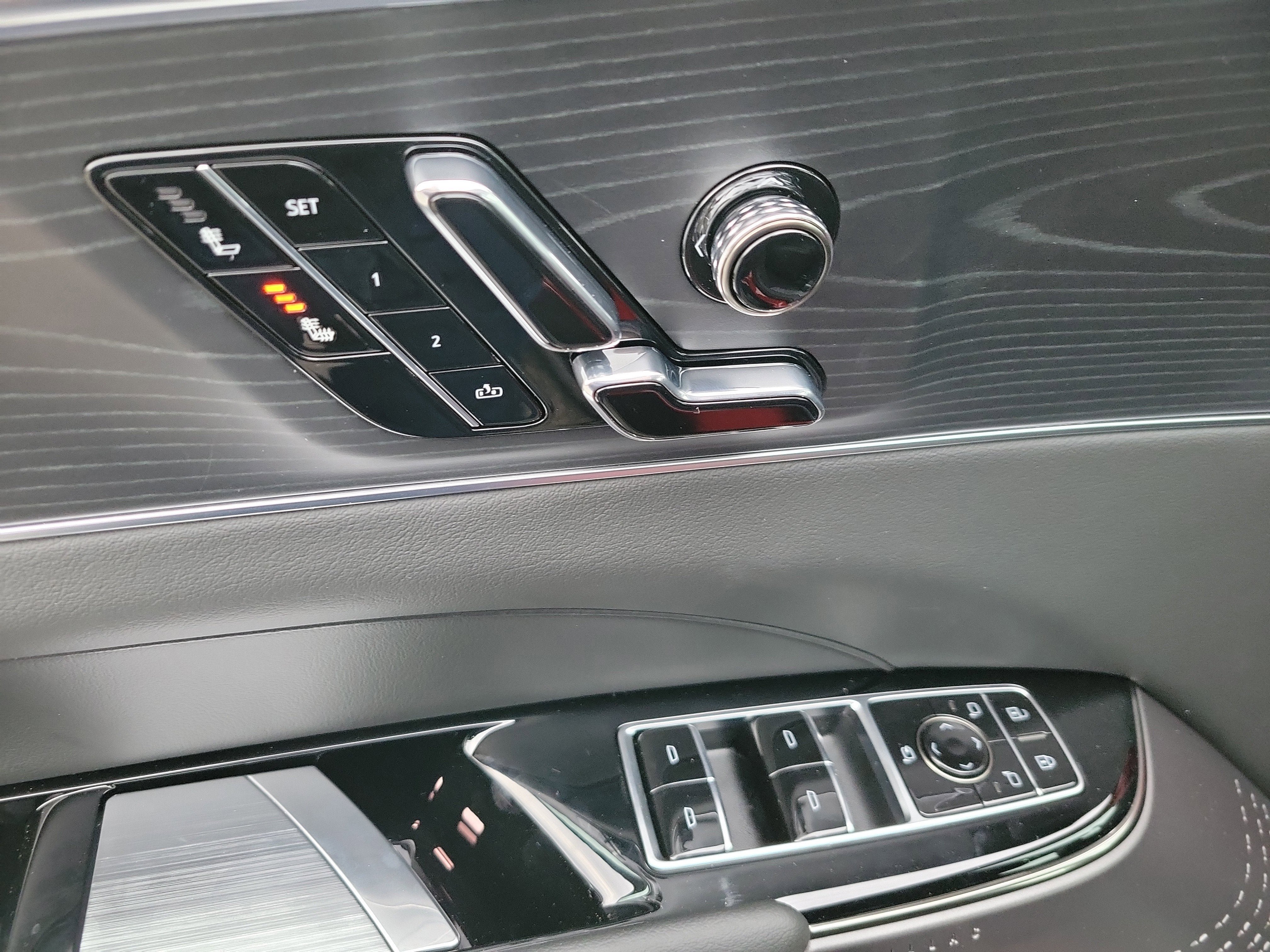 New 2026 Cadillac Lyriq Sport image 18