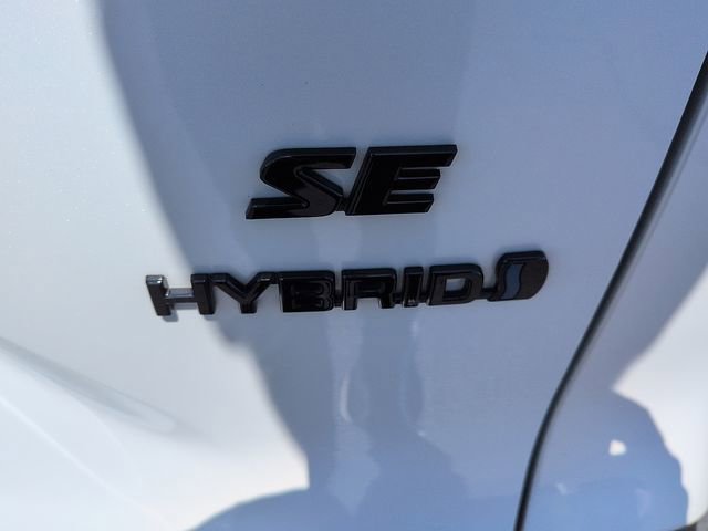 Used 2024 Toyota Corolla Cross AWD Hybrid w/ Moonroof Package image 12