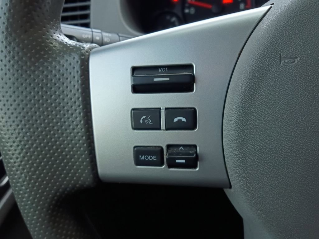 Used 2020 Nissan Frontier SV w/ Midnight Edition Floor Mats image 4