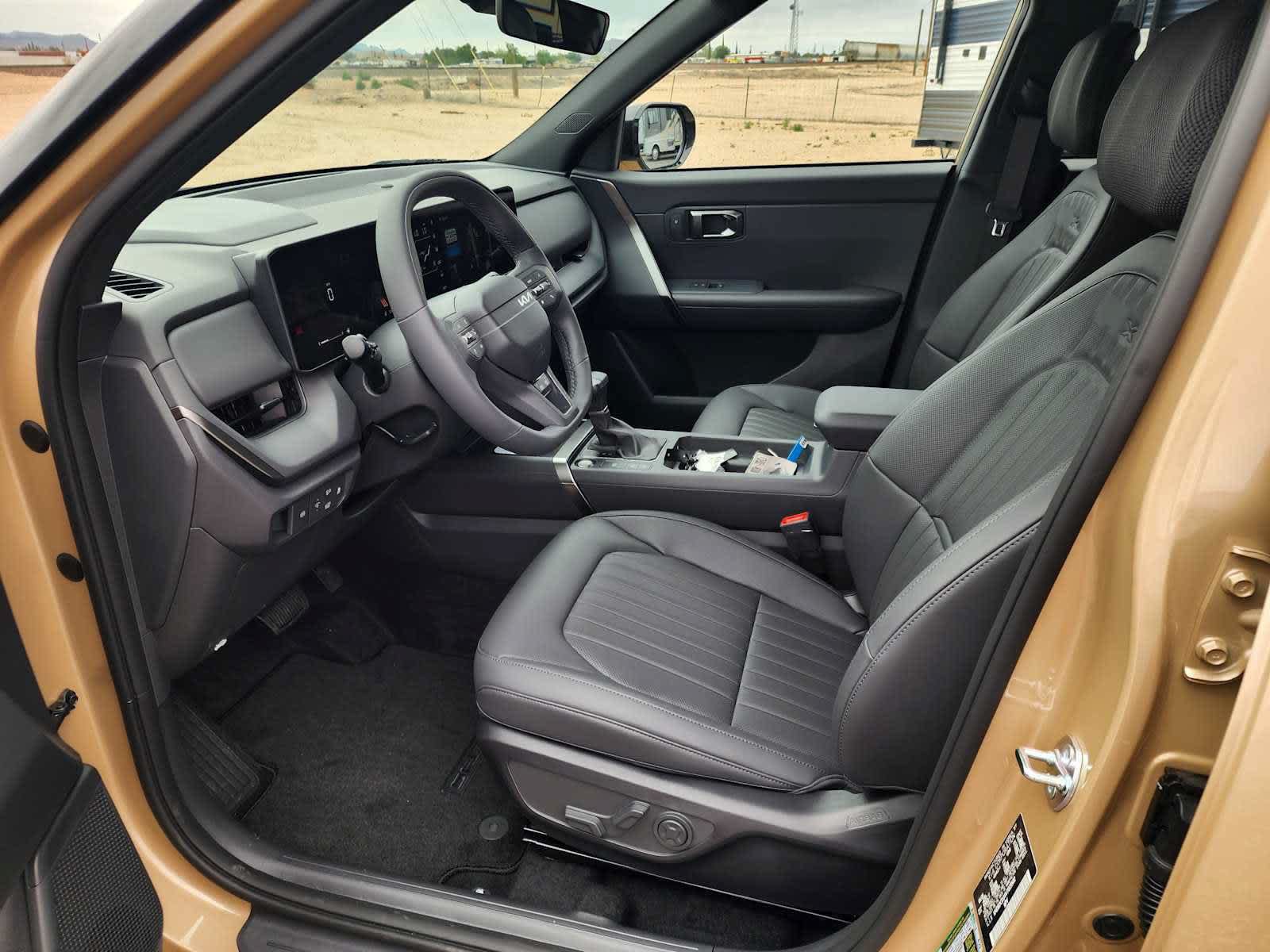 New 2027 Kia Seltos X-Line S w/ X-Line S Premium Package AWD/4WD image 13