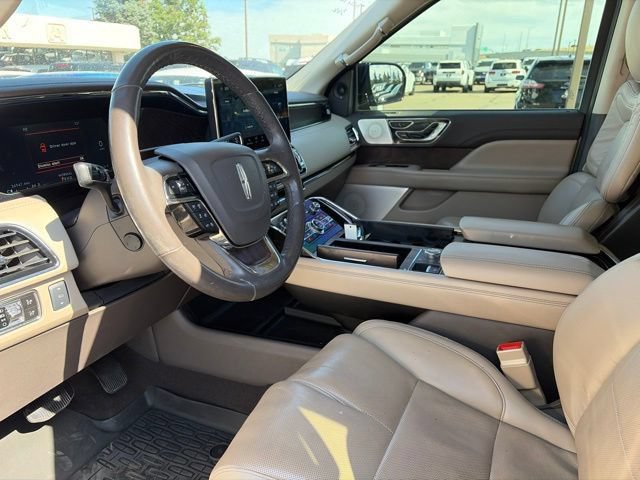 Used 2023 Lincoln Navigator Reserve AWD/4WD image 14