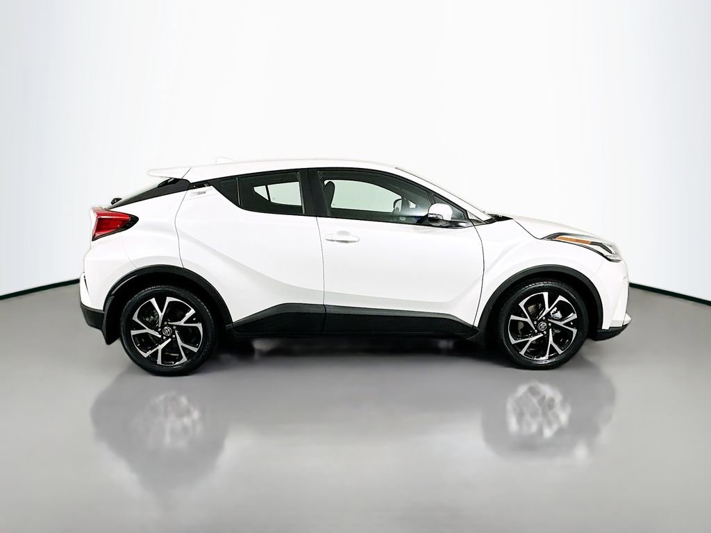 Certified 2022 Toyota C-HR XLE FWD image 4