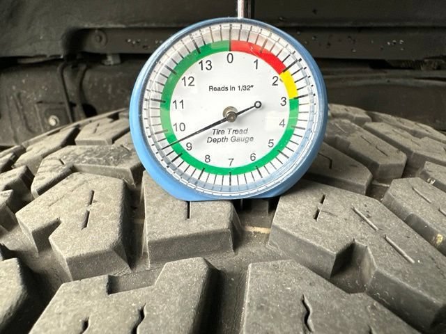 Used 2023 Jeep Gladiator Sport AWD/4WD image 16
