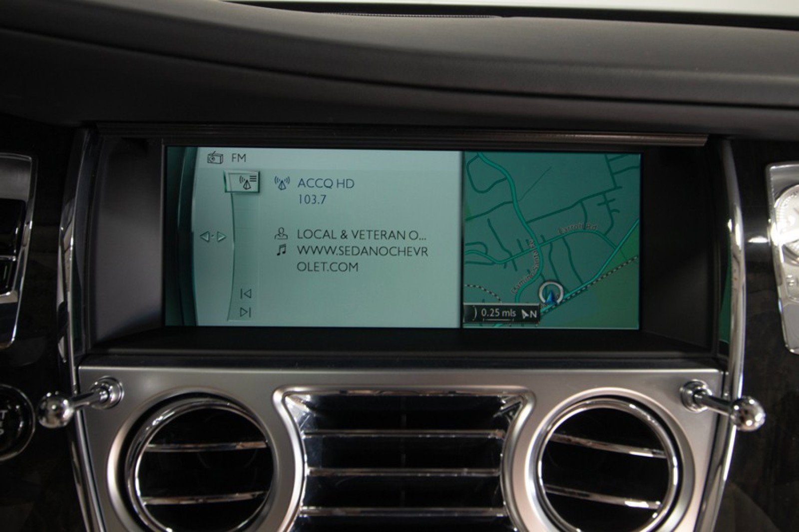 Used 2015 Rolls-Royce Ghost Extended Wheelbase image 34