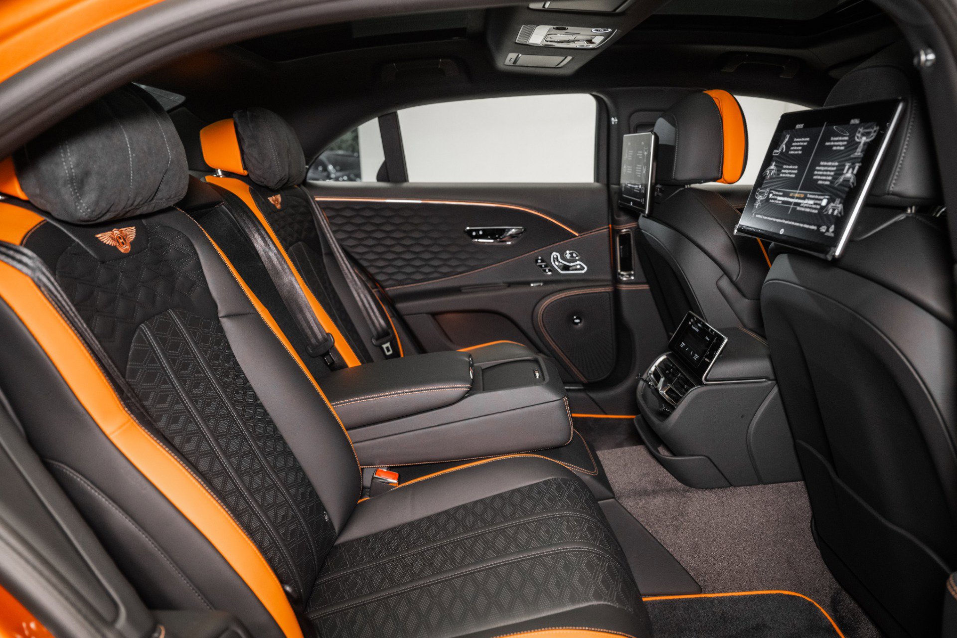 New 2025 Bentley Flying Spur Plug-In Hybrid image 26
