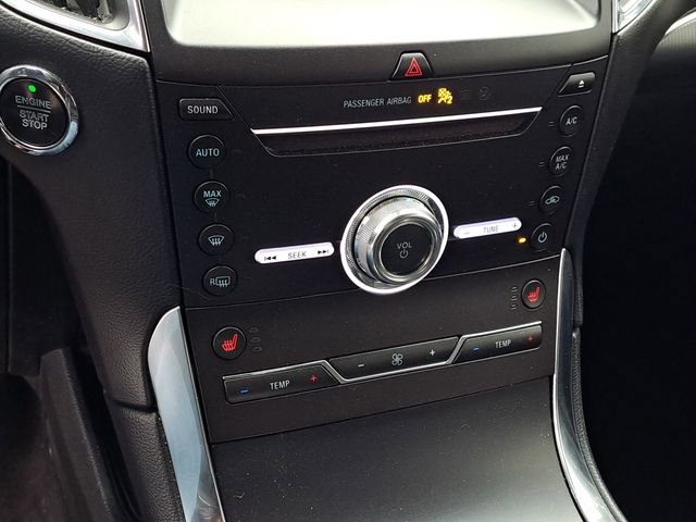 Used 2019 Ford Edge Titanium image 17