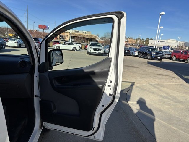 Used 2015 Chevrolet City Express LS image 18