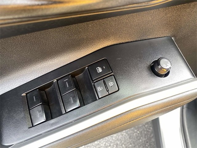 Used 2024 Toyota Highlander LE image 18