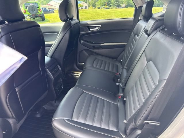 Used 2018 Ford Edge SEL w/ Equipment Group 201A FWD image 35