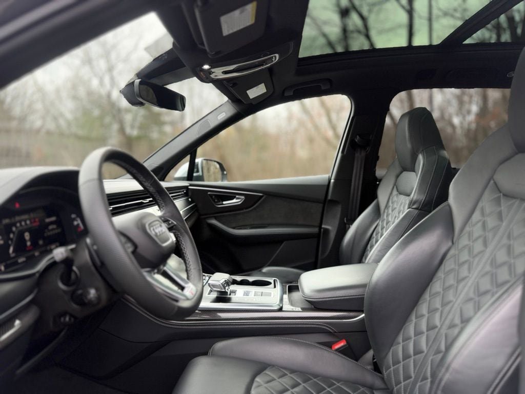 Used 2022 Audi SQ7 Premium Plus AWD/4WD image 17