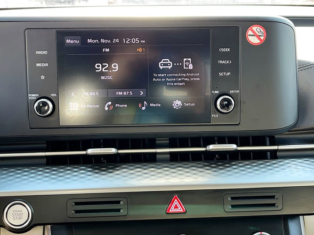 Used 2024 Kia Carnival LX image 13