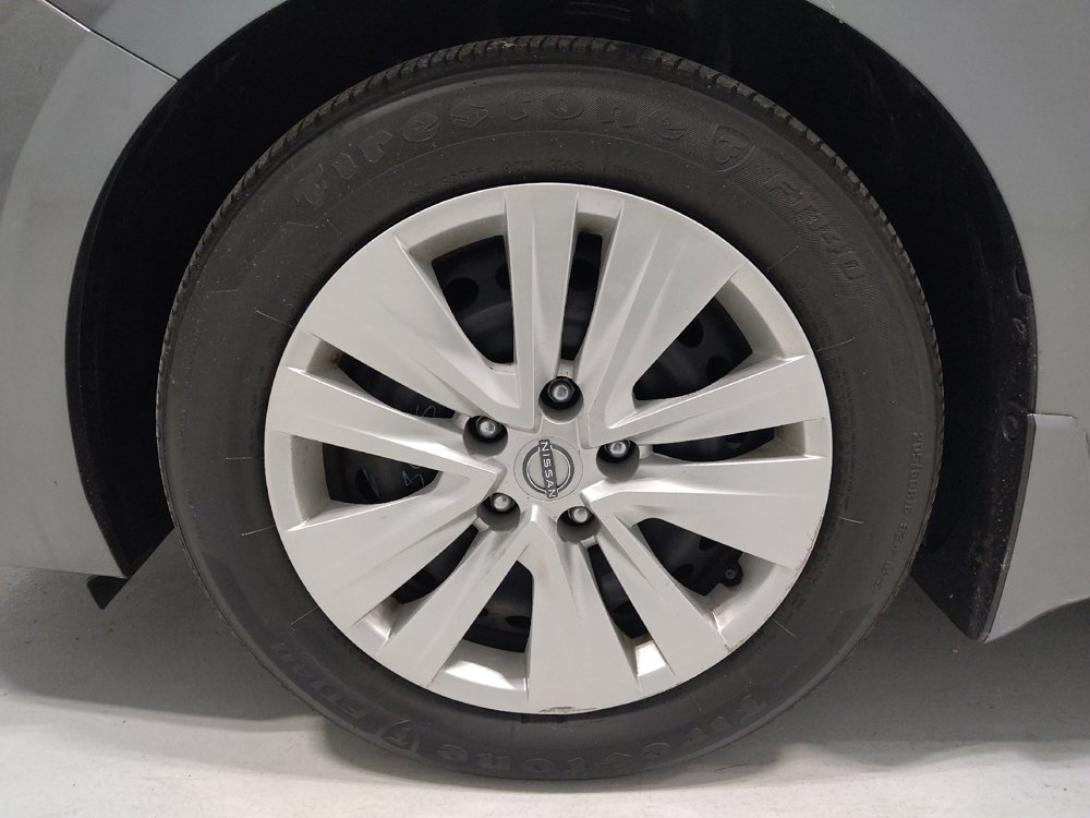 Used 2024 Nissan Sentra S FWD image 31