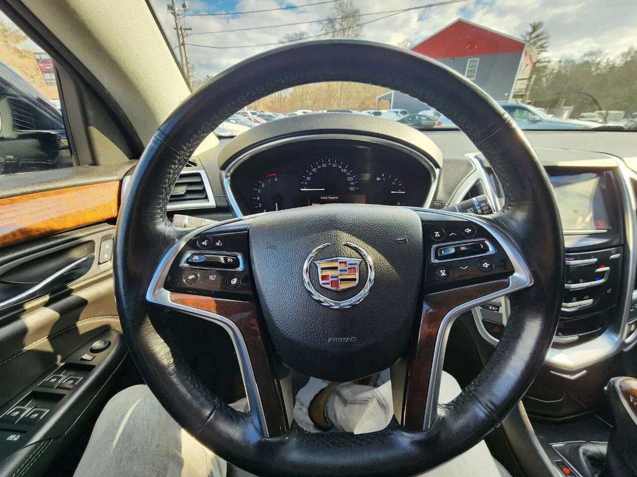 Used 2014 Cadillac SRX Luxury image 21