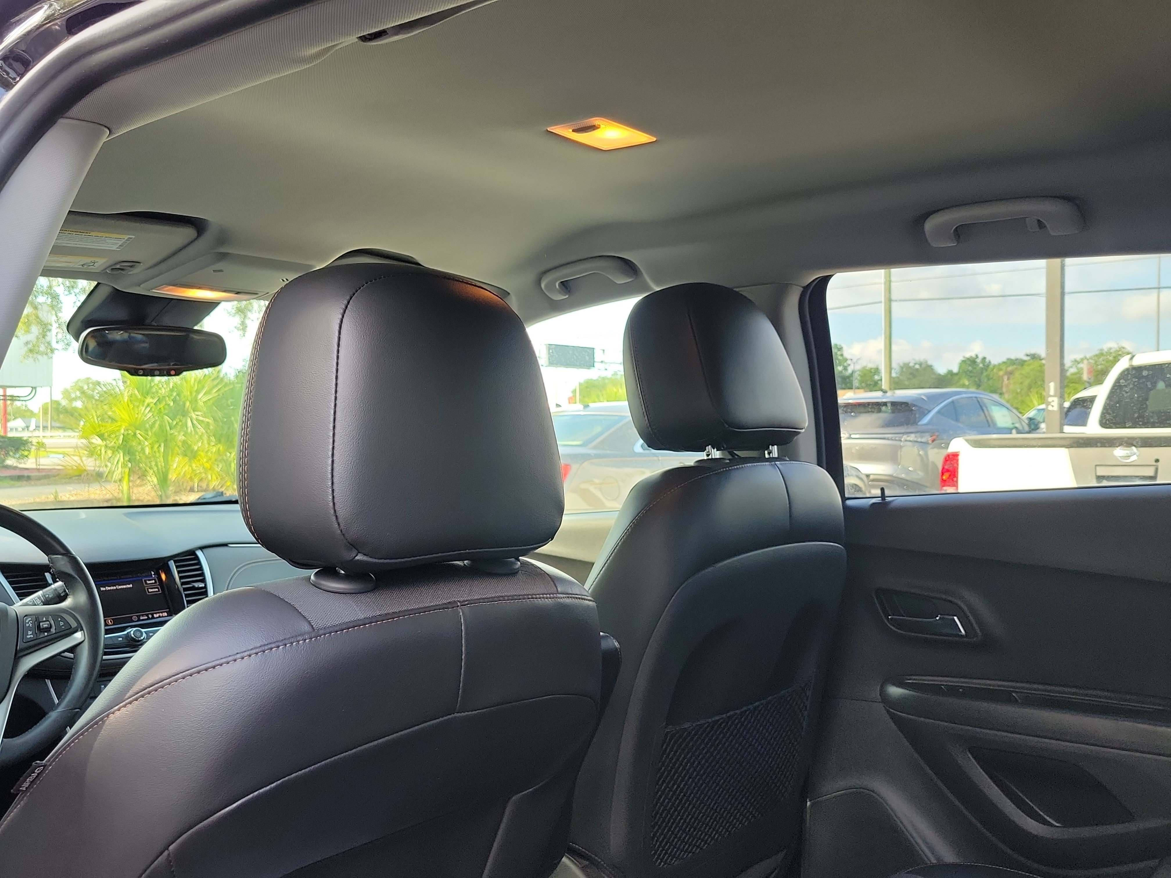 Used 2020 Chevrolet Trax LT w/ Driver Confidence Package FWD image 12