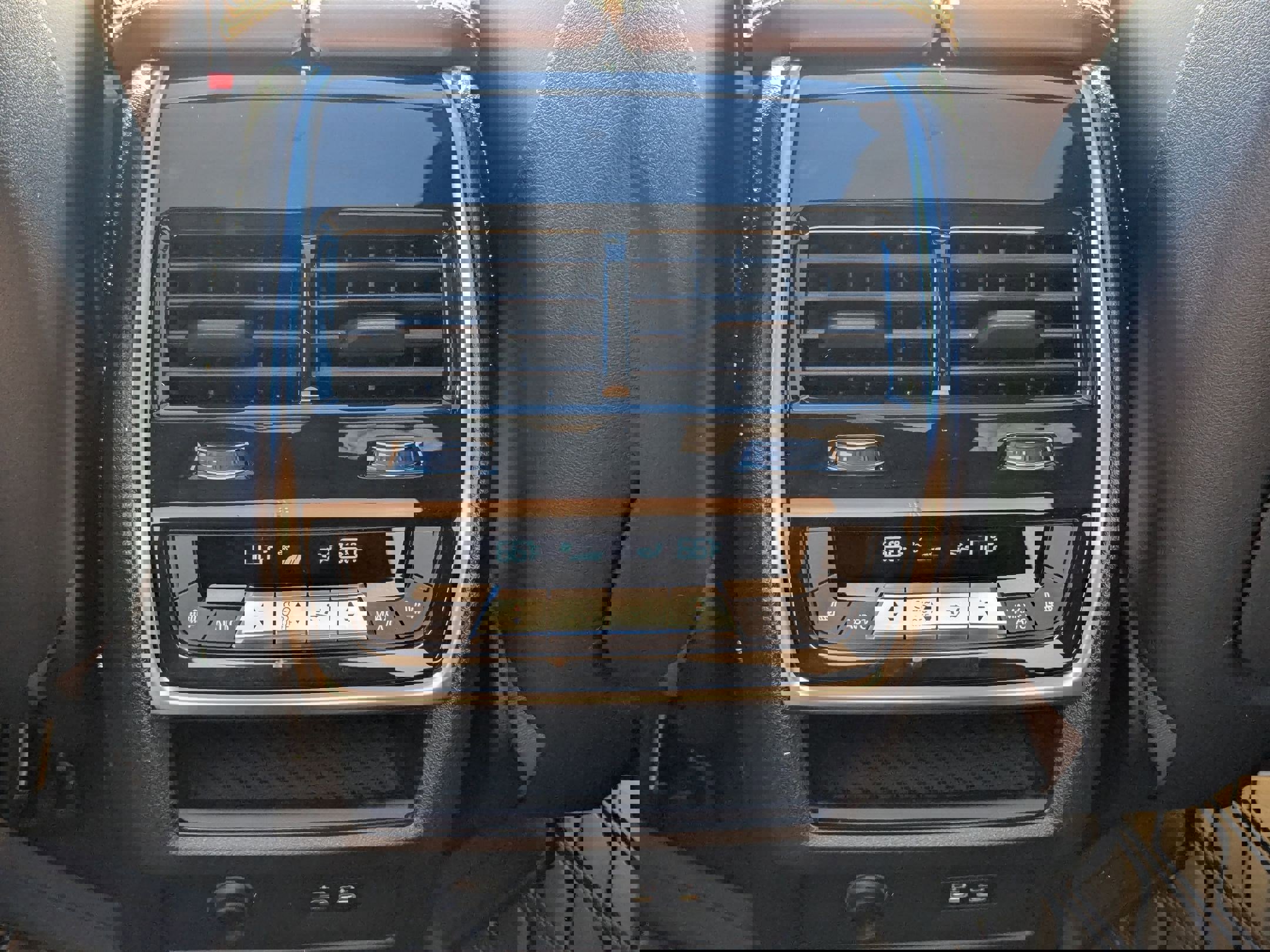 New 2026 BMW X5 xDrive40i w/ M Sport Package image 31