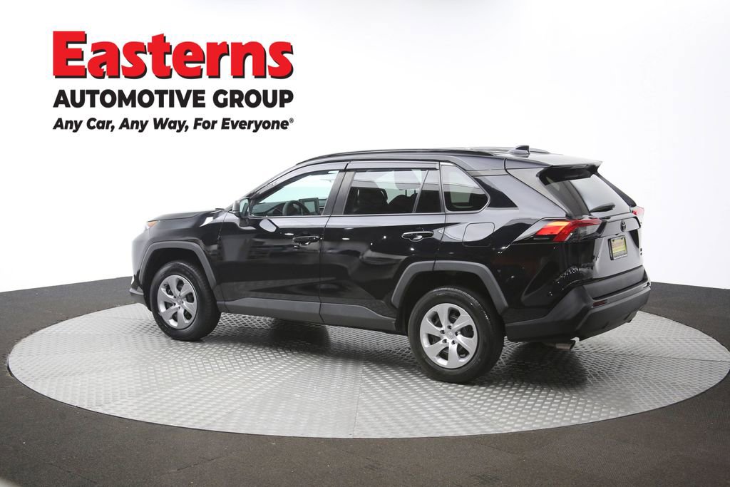 Used 2021 Toyota RAV4 LE image 61