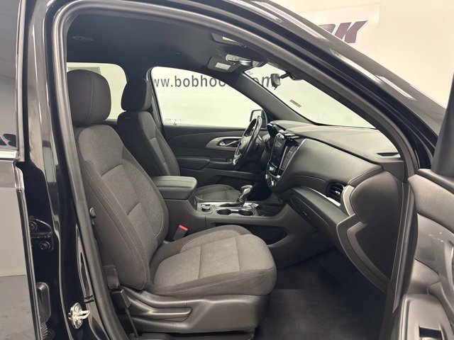 Used 2022 Chevrolet Traverse LT FWD image 31
