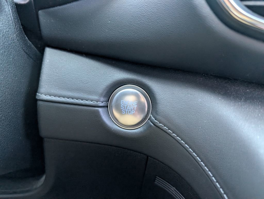 Used 2023 Hyundai Santa Fe SEL Premium AWD/4WD image 16