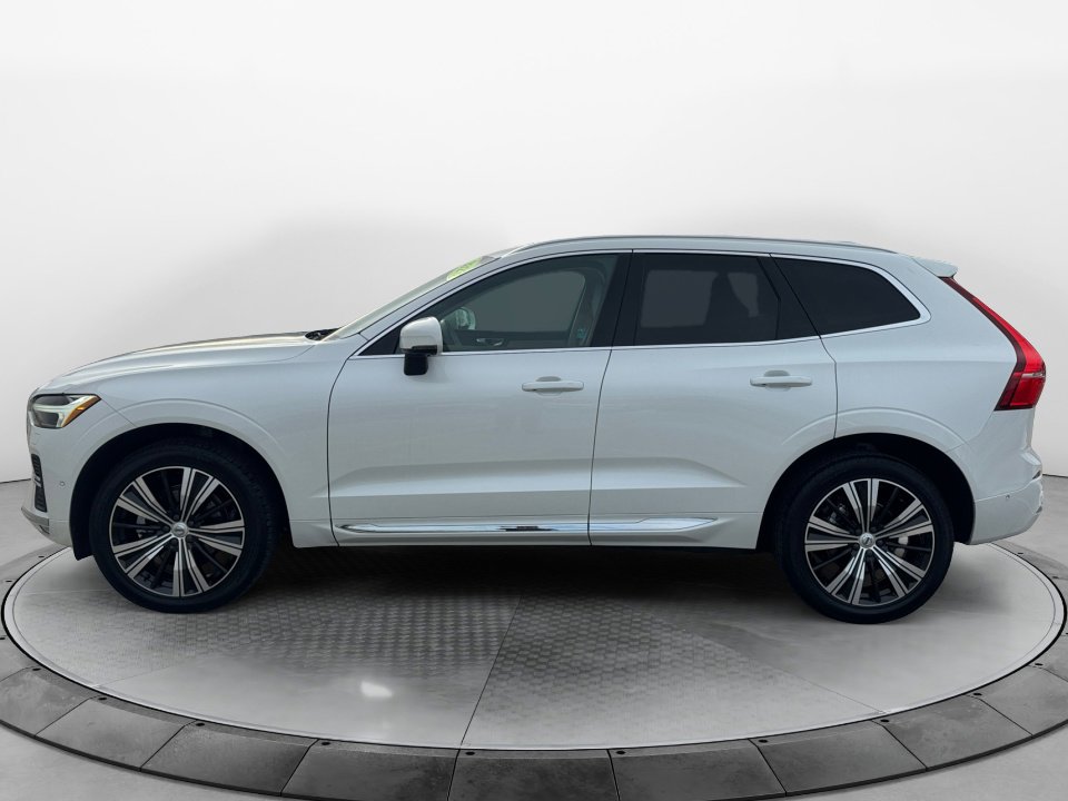 Used 2023 Volvo XC60 B5 Plus w/ Protection Package Premier image 4