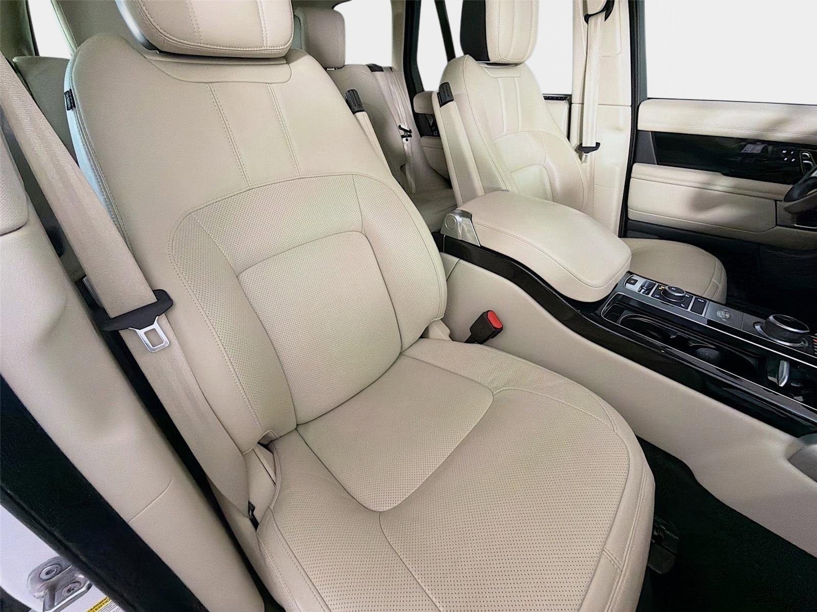 Certified 2022 Land Rover Range Rover P525 Westminster Edition AWD/4WD image 29
