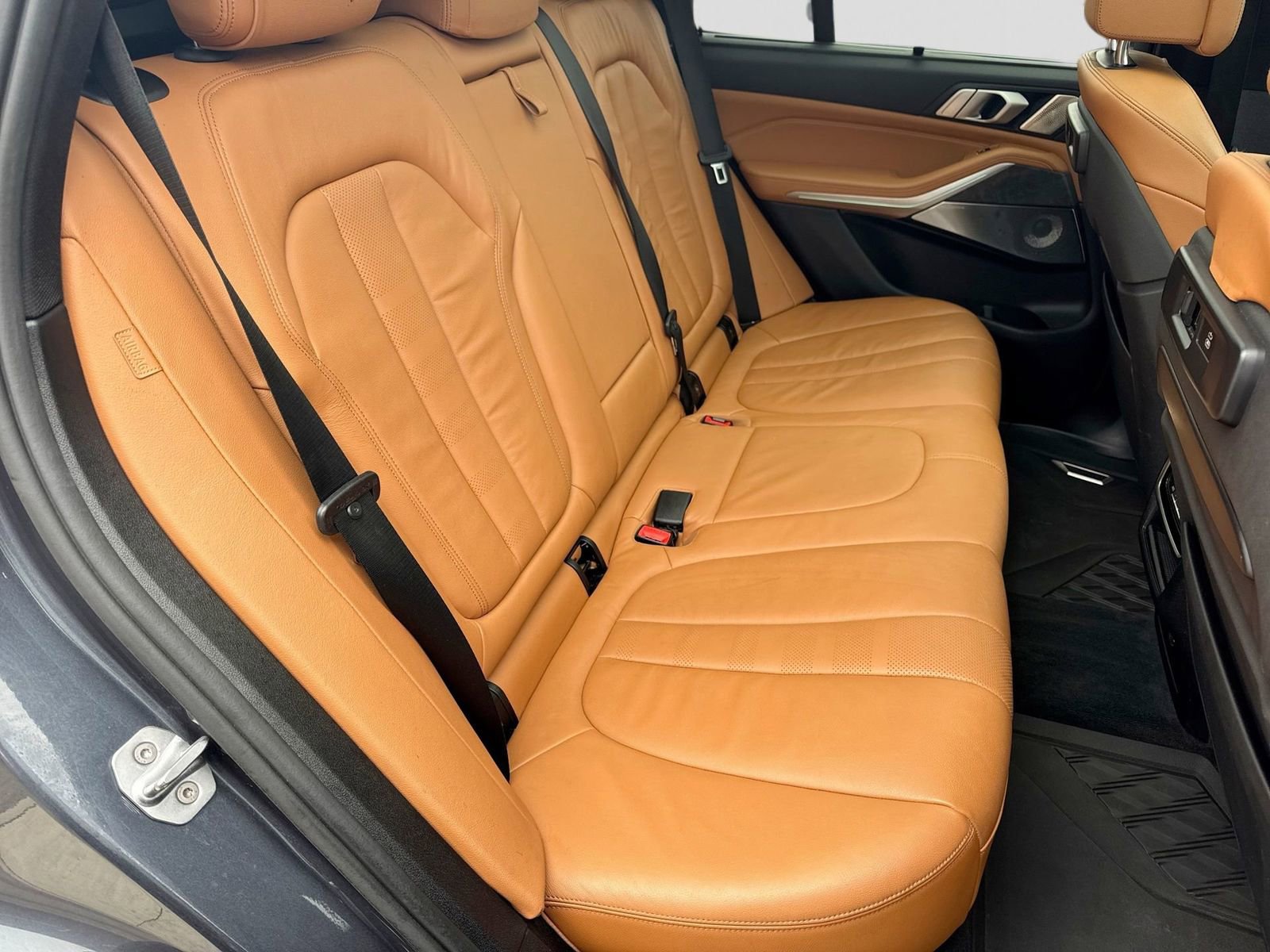 Used 2019 BMW X5 xDrive50i w/ M Sport Package image 24