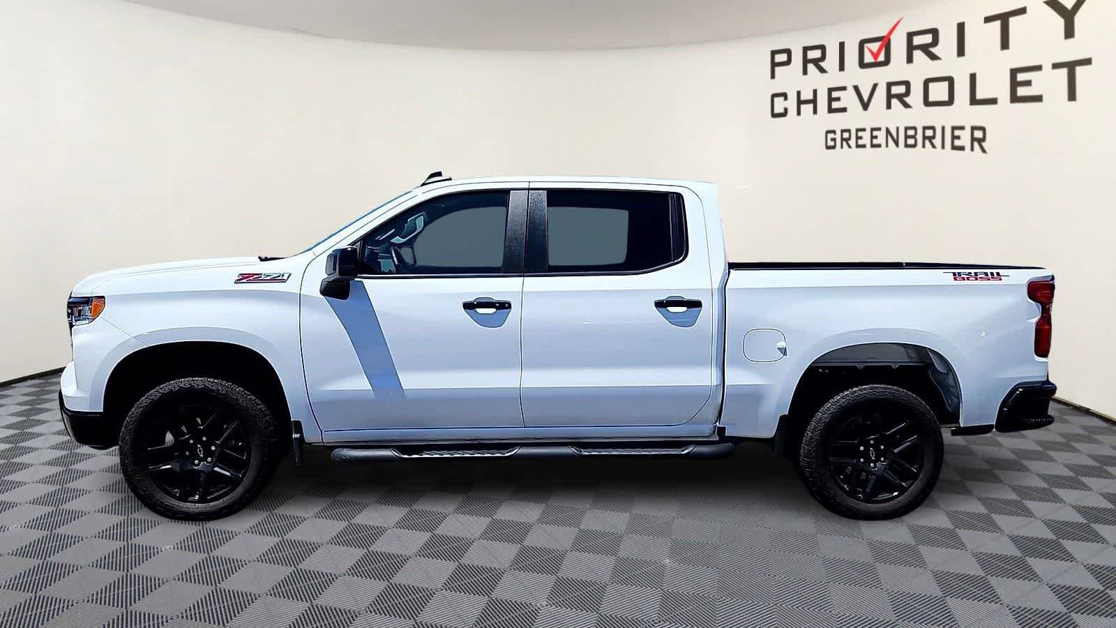 Used 2025 Chevrolet Silverado 1500 LT Trail Boss AWD/4WD image 5