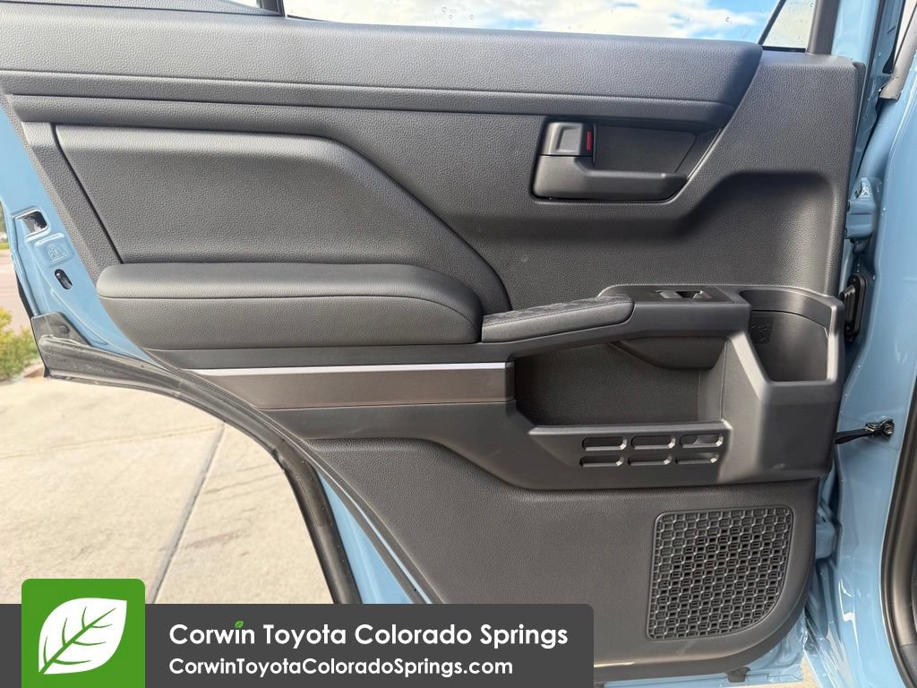 New 2026 Toyota 4Runner SR5 AWD/4WD image 22