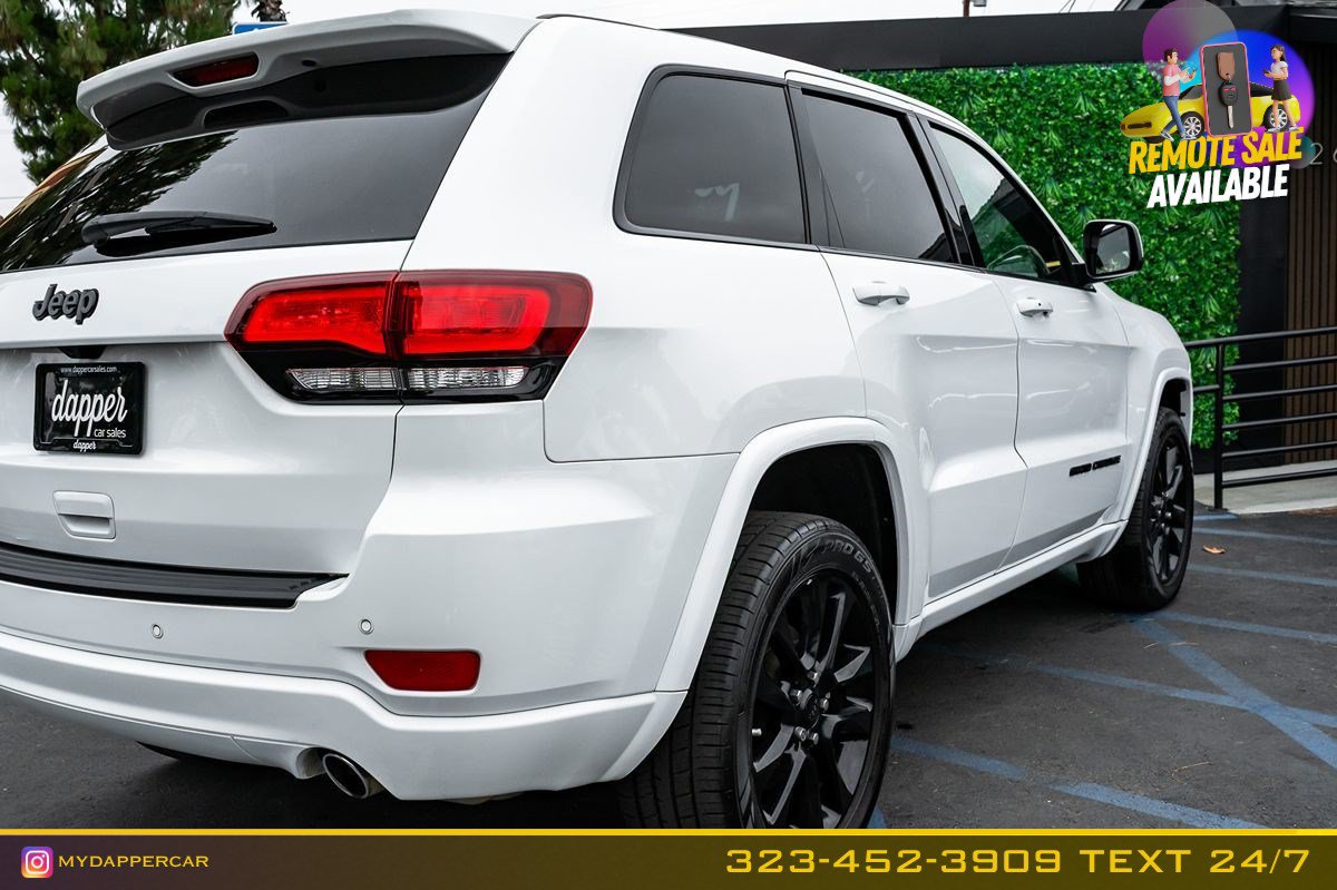 Used 2021 Jeep Grand Cherokee Laredo X AWD/4WD image 7