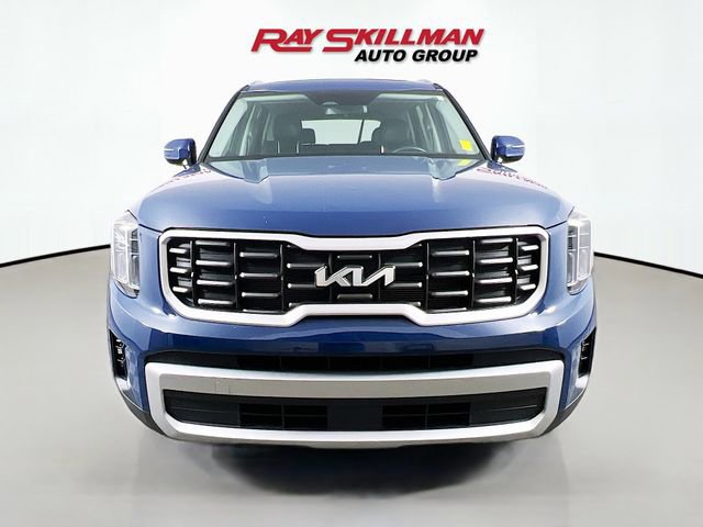 Used 2023 Kia Telluride S w/ S Sunroof Package image 2
