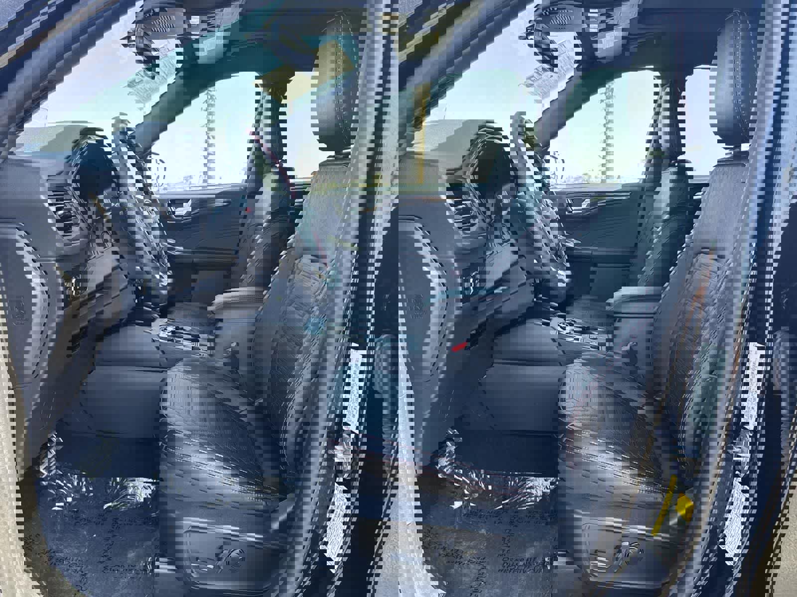 Used 2024 Ford Escape ST-Line Elite w/ Premium Technology Package image 23