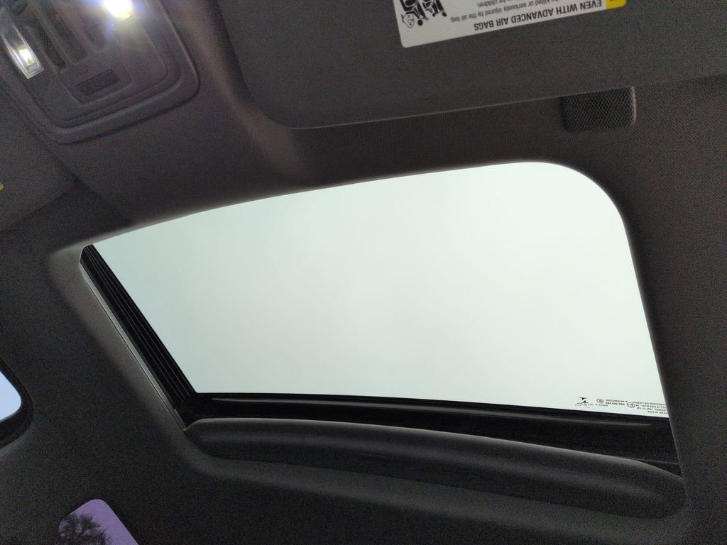 Used 2022 GMC Sierra 1500 Denali w/ Denali Premium Package image 20