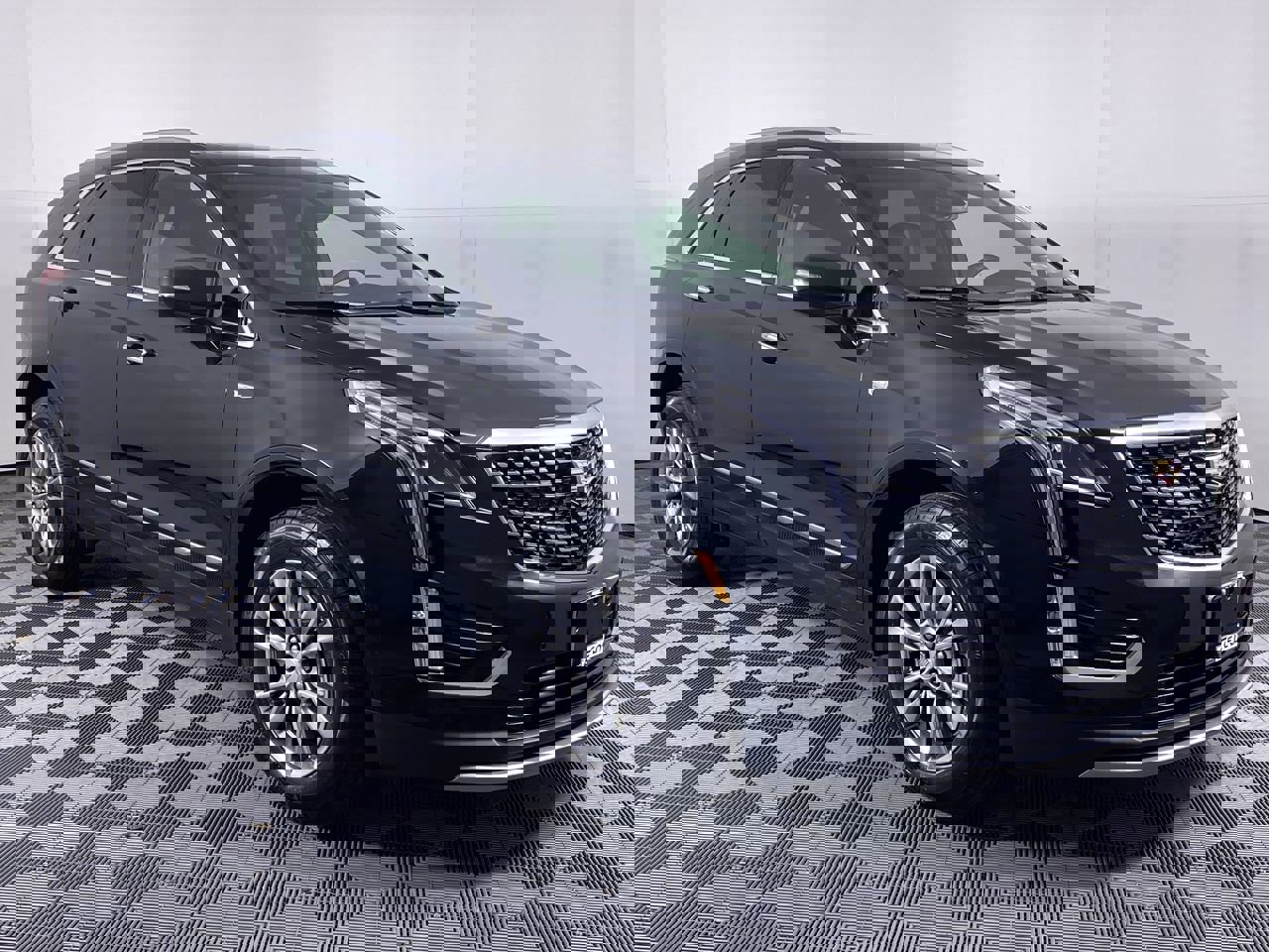 Certified 2023 Cadillac XT5 Premium Luxury w/ LPO, Floor Liner Package image 21