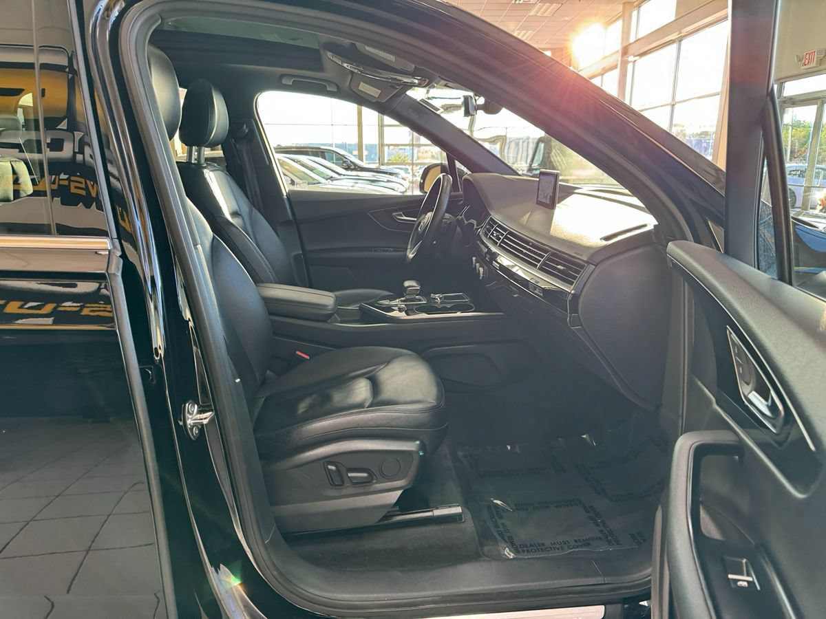 Used 2018 Audi Q7 3.0T Premium AWD/4WD image 16